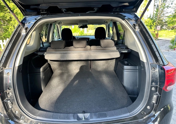 Mitsubishi Outlander cena 59900 przebieg: 75895, rok produkcji 2016 z Bydgoszcz małe 191